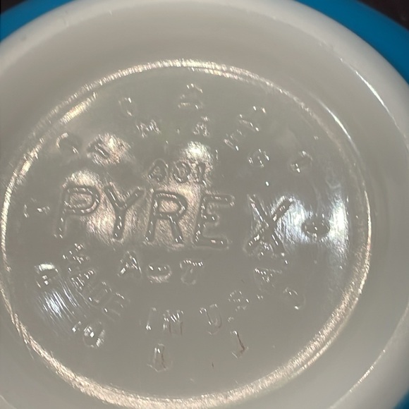 VINTAGE 50's BLUE PYREX BOWL 401A-7 - Picture 4 of 5